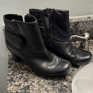 Clark’s Ankle Boots, women’s size 7 1/2